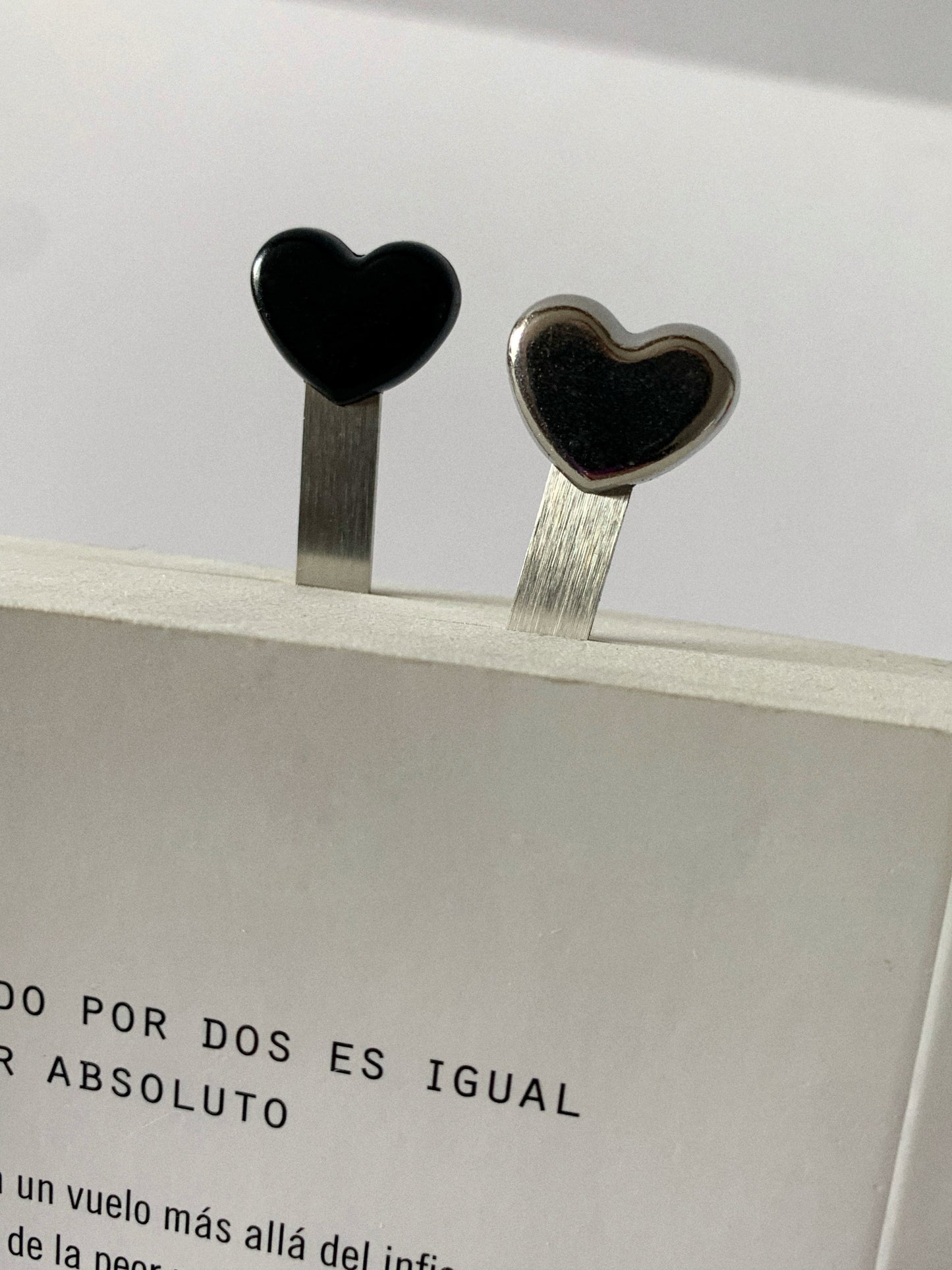 Marca página corazón - Hey.Vortex