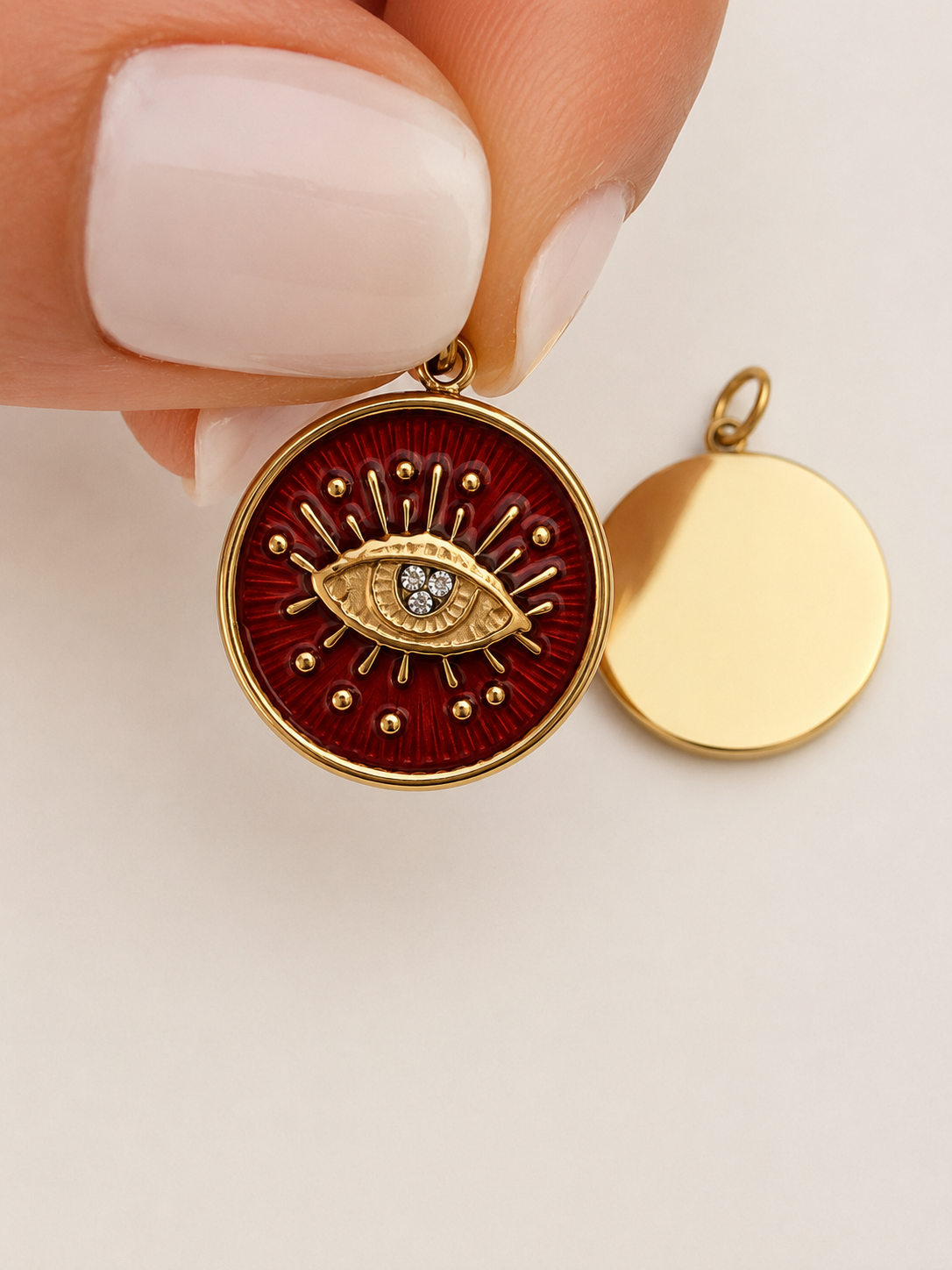 Charm Ojo Solar