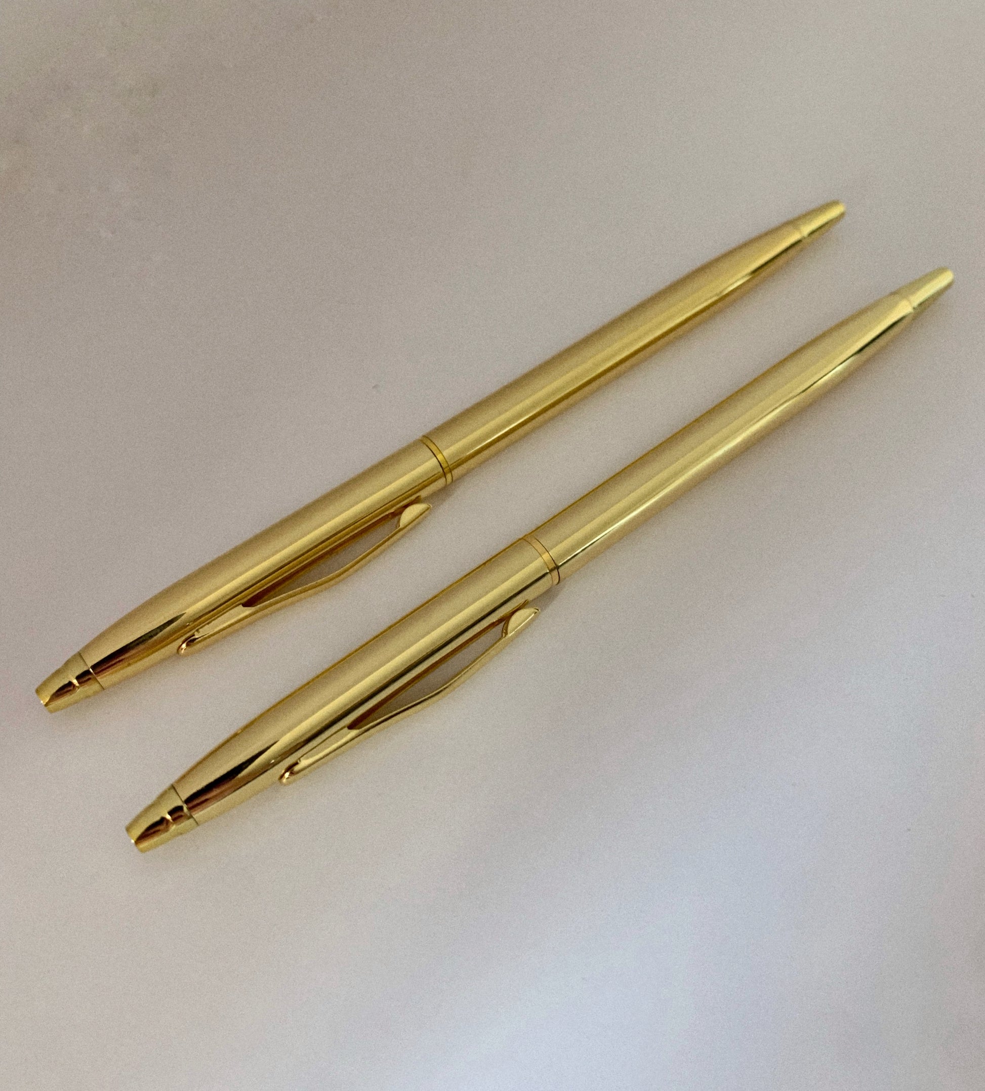 Bolígrafo dorado - Hey.Vortex