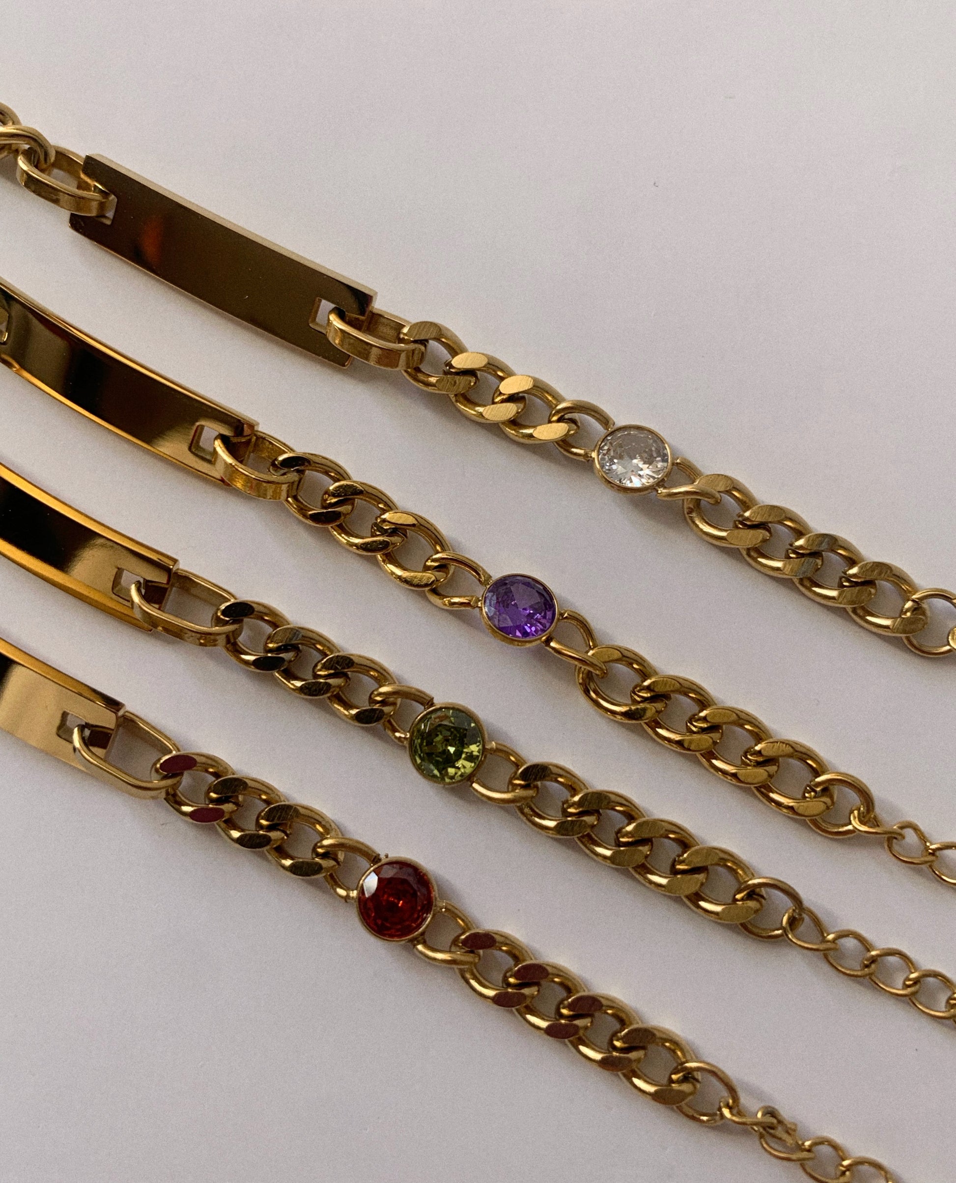 Pulsera zircón dorada - Hey.Vortex