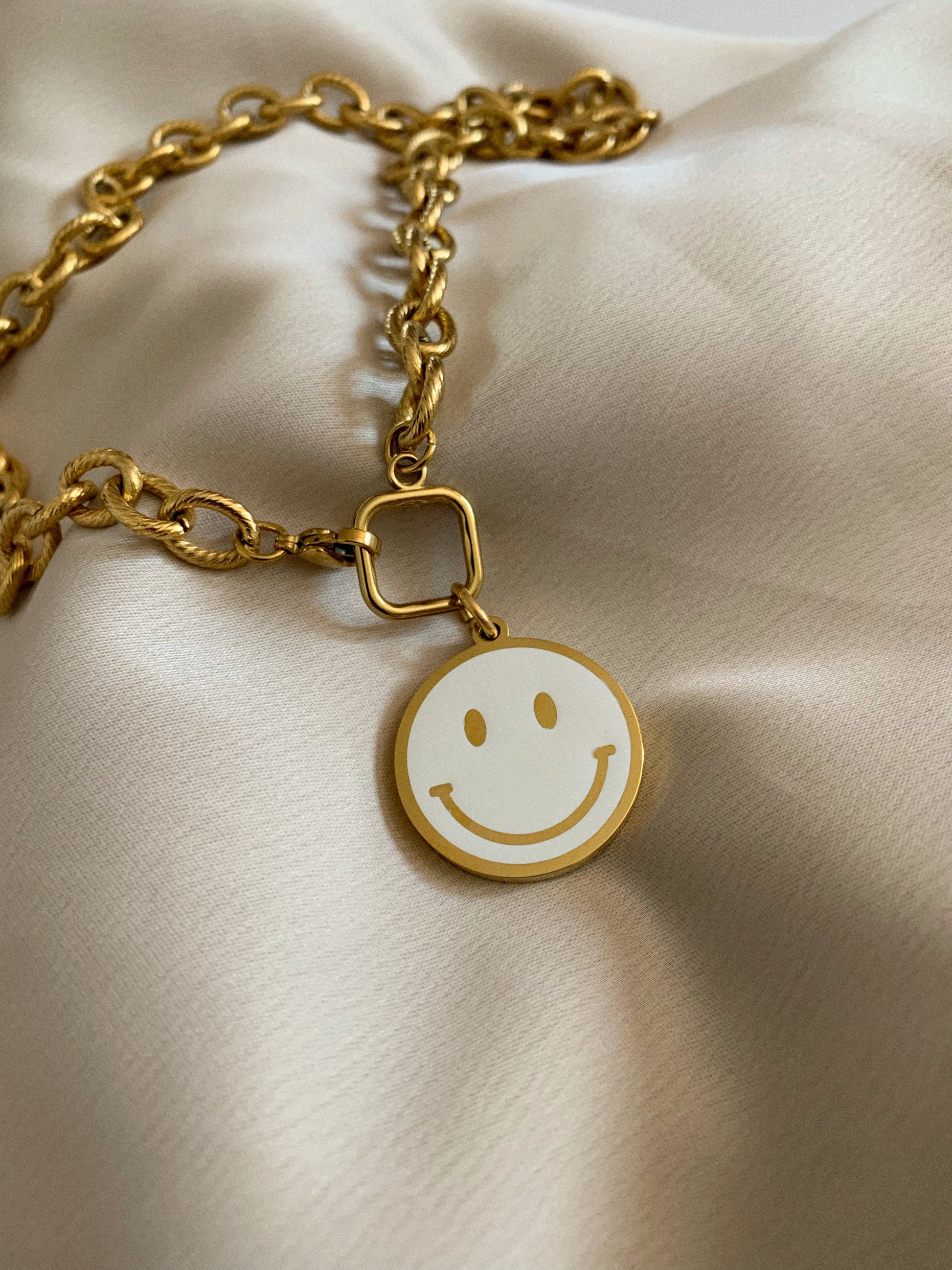 Collar Smile - Hey.Vortex