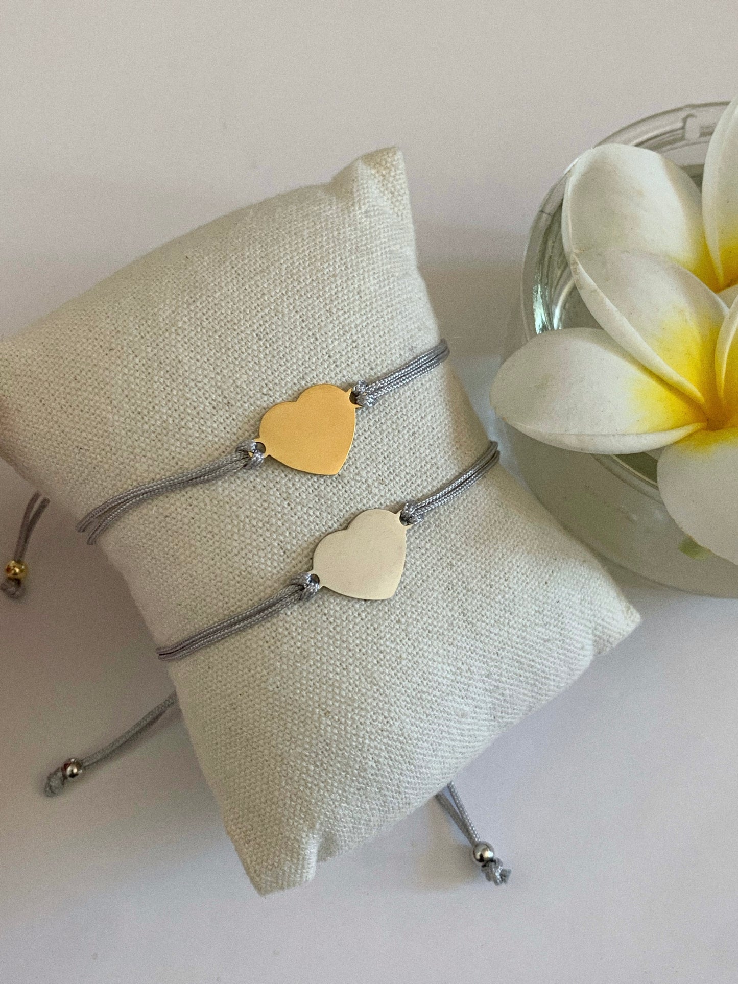 Pulsera hilo rojo - Hey.Vortex