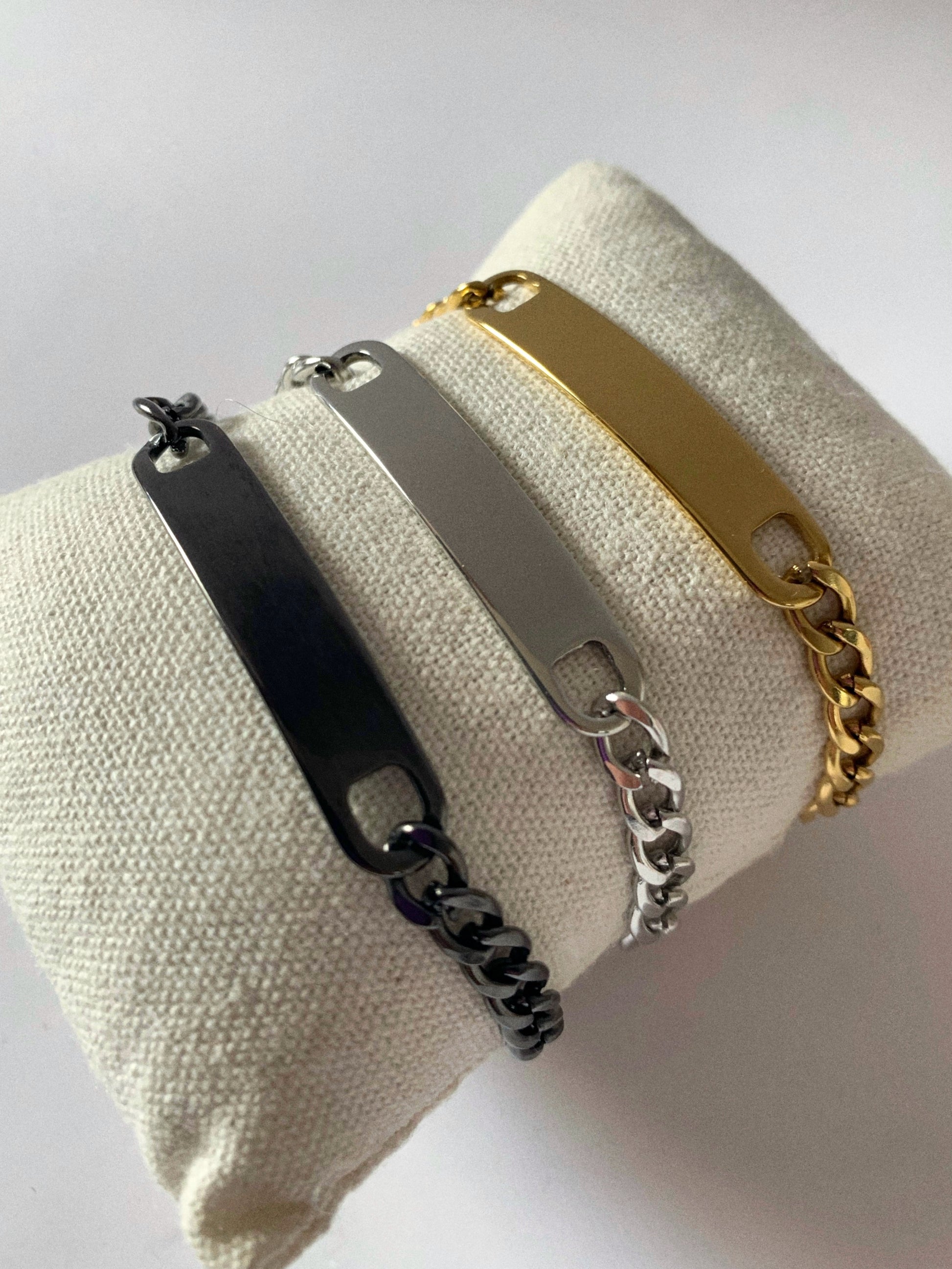 Pulsera cadena cubana - Hey.Vortex